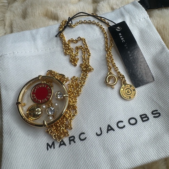 Marc Jacob’s Gold and Red Floating charm Necklace. NWT, w MJ dust bag. - Picture 5 of 9